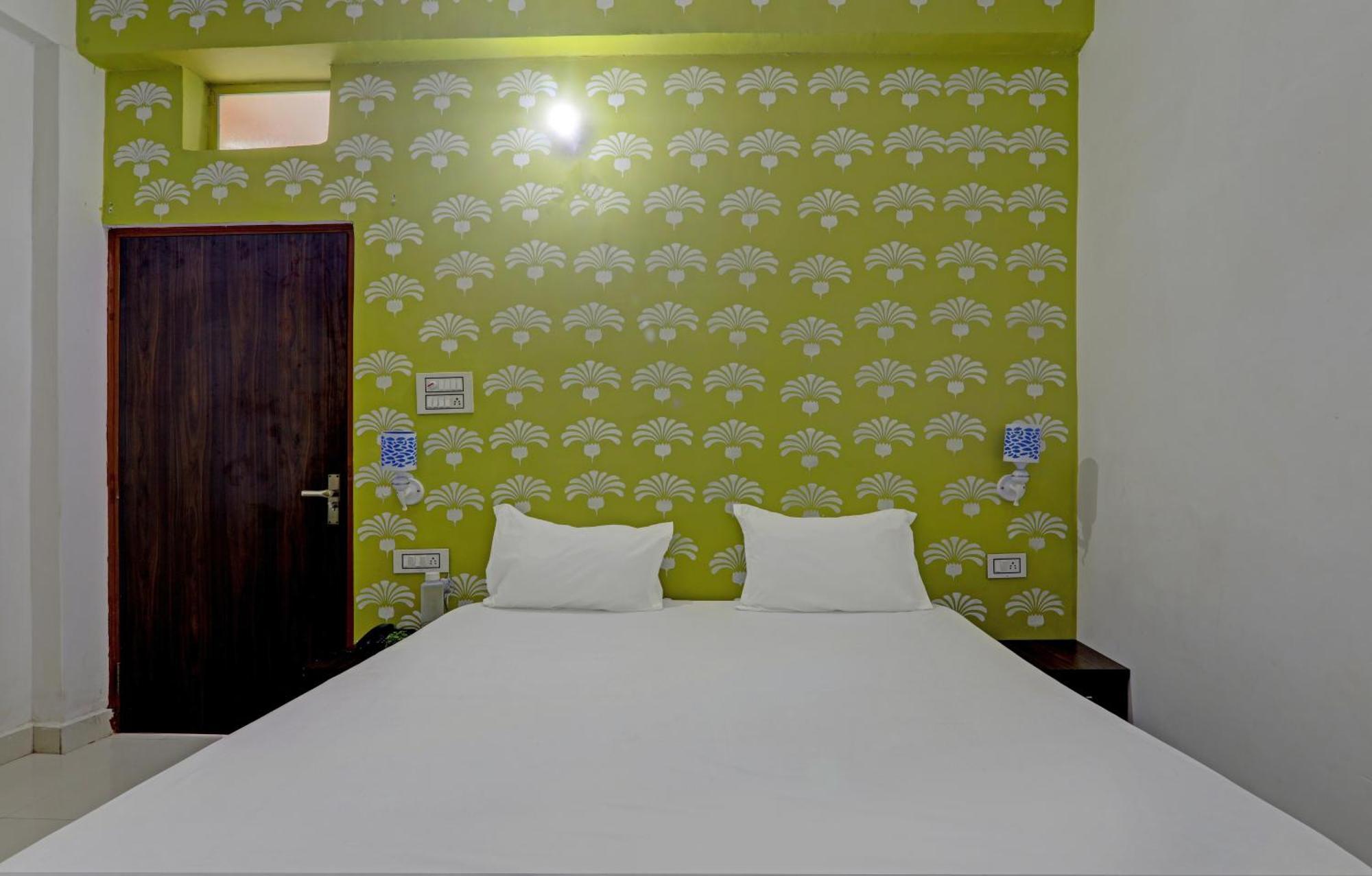 Hotel O Surya Inn Pura Raghunath Luaran gambar