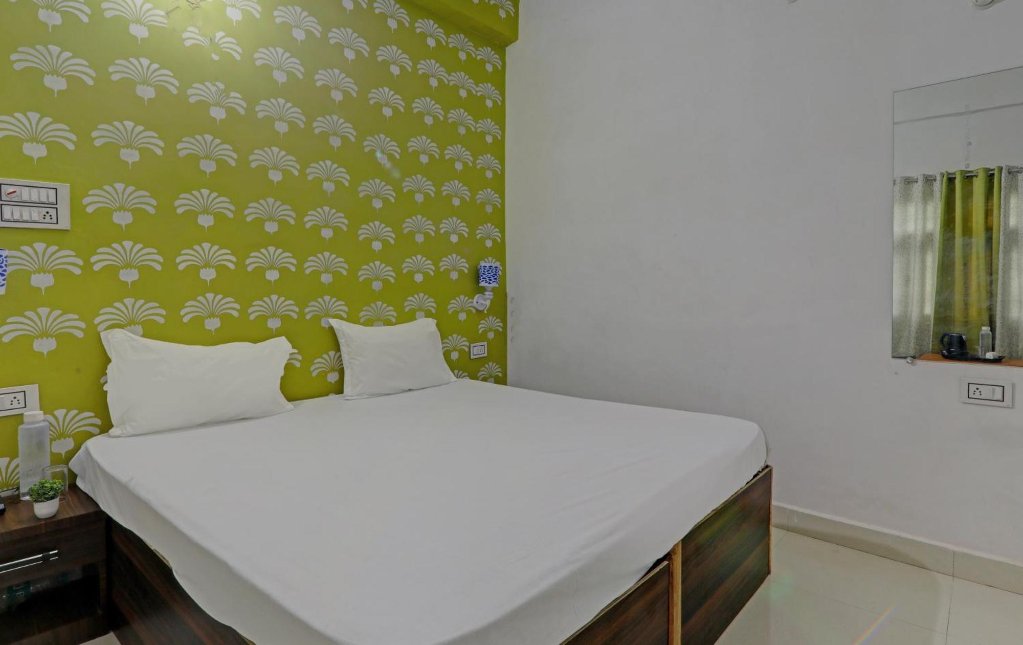 Hotel O Surya Inn Pura Raghunath Luaran gambar