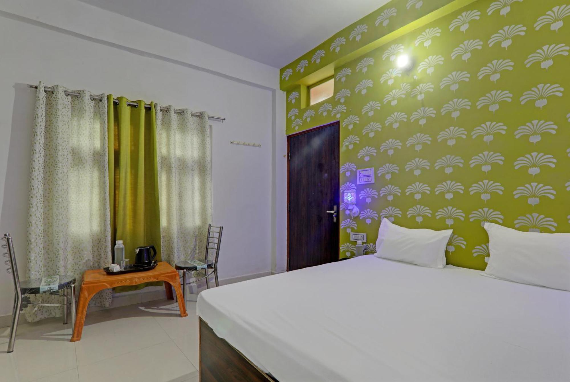 Hotel O Surya Inn Pura Raghunath Luaran gambar